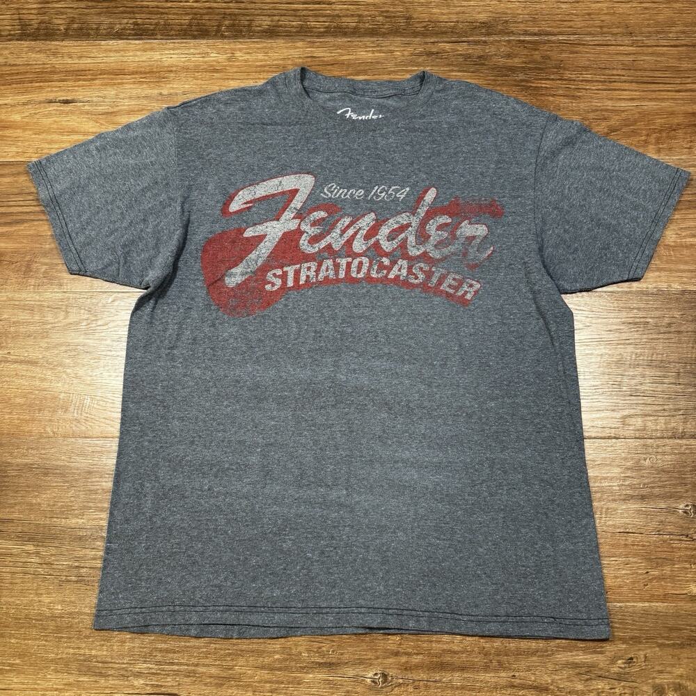 Fender Since 1954 Stratocaster T Shirt Men’s Large Gray Distressed Guitar Tee
